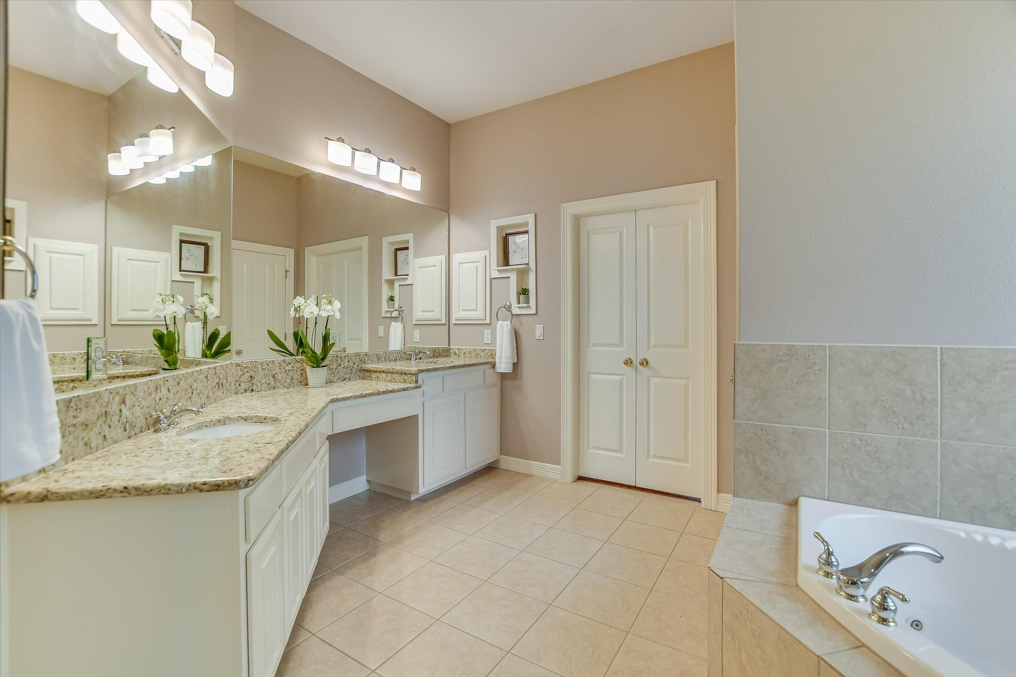 2339 Berwick Dr, Round Rock, TX 78681