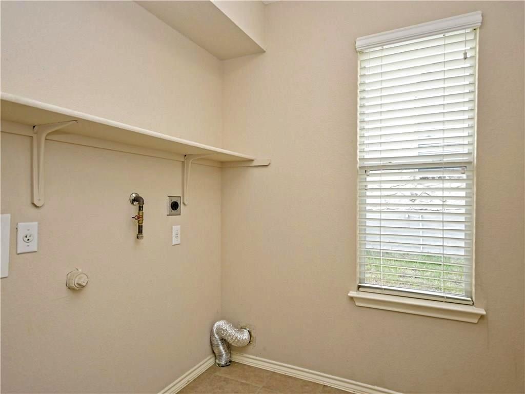 11113 Crazy Well Dr, Austin, TX 78717