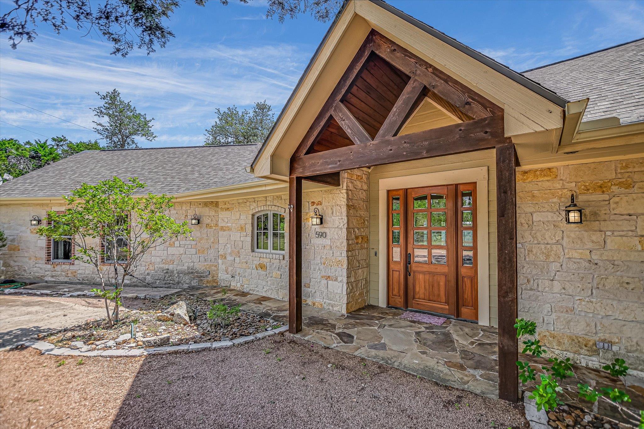 590 Rancho Grande Dr, Wimberley, TX 78676