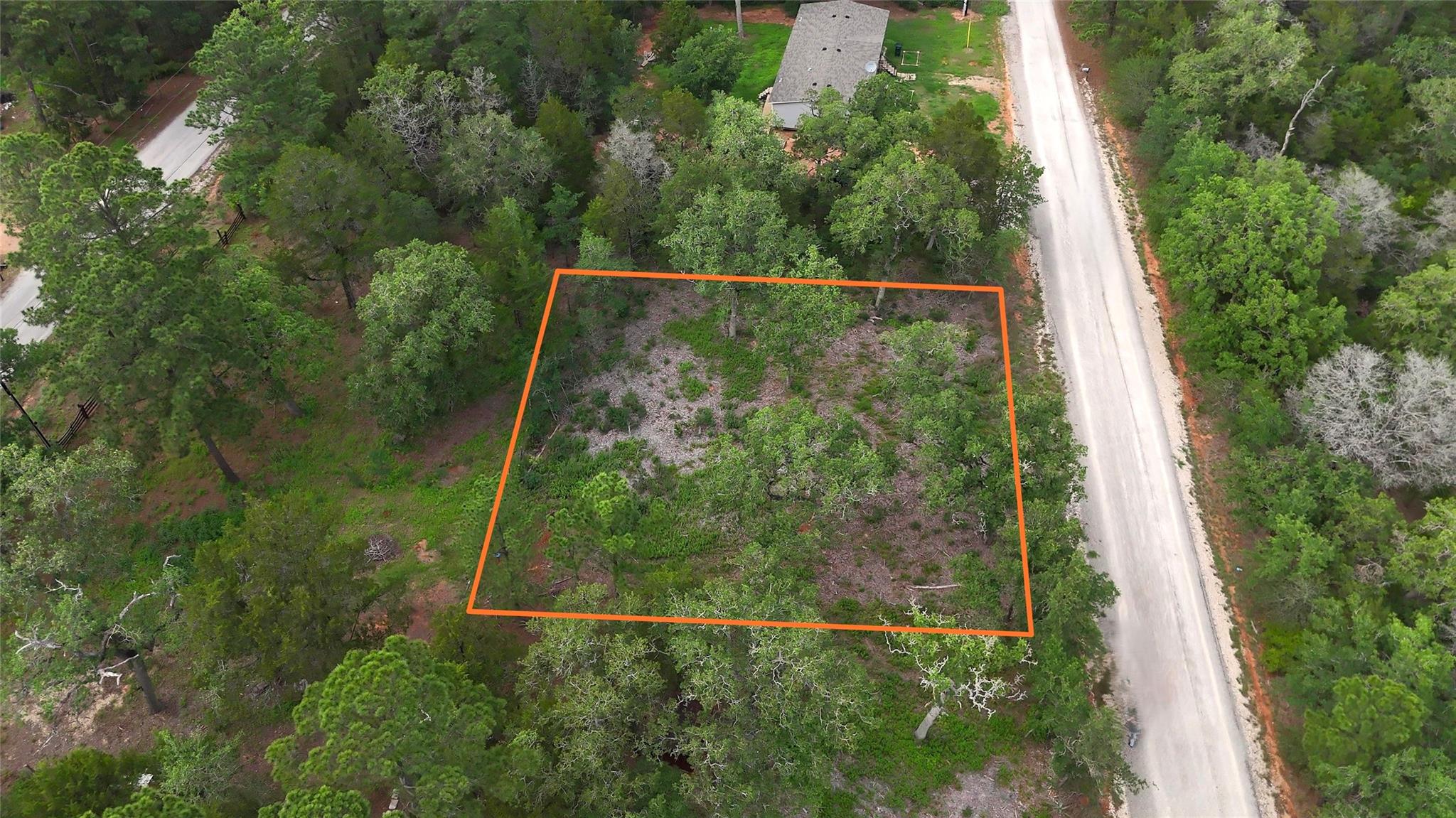 200 Cheyenne Dr, Smithville, TX 78957