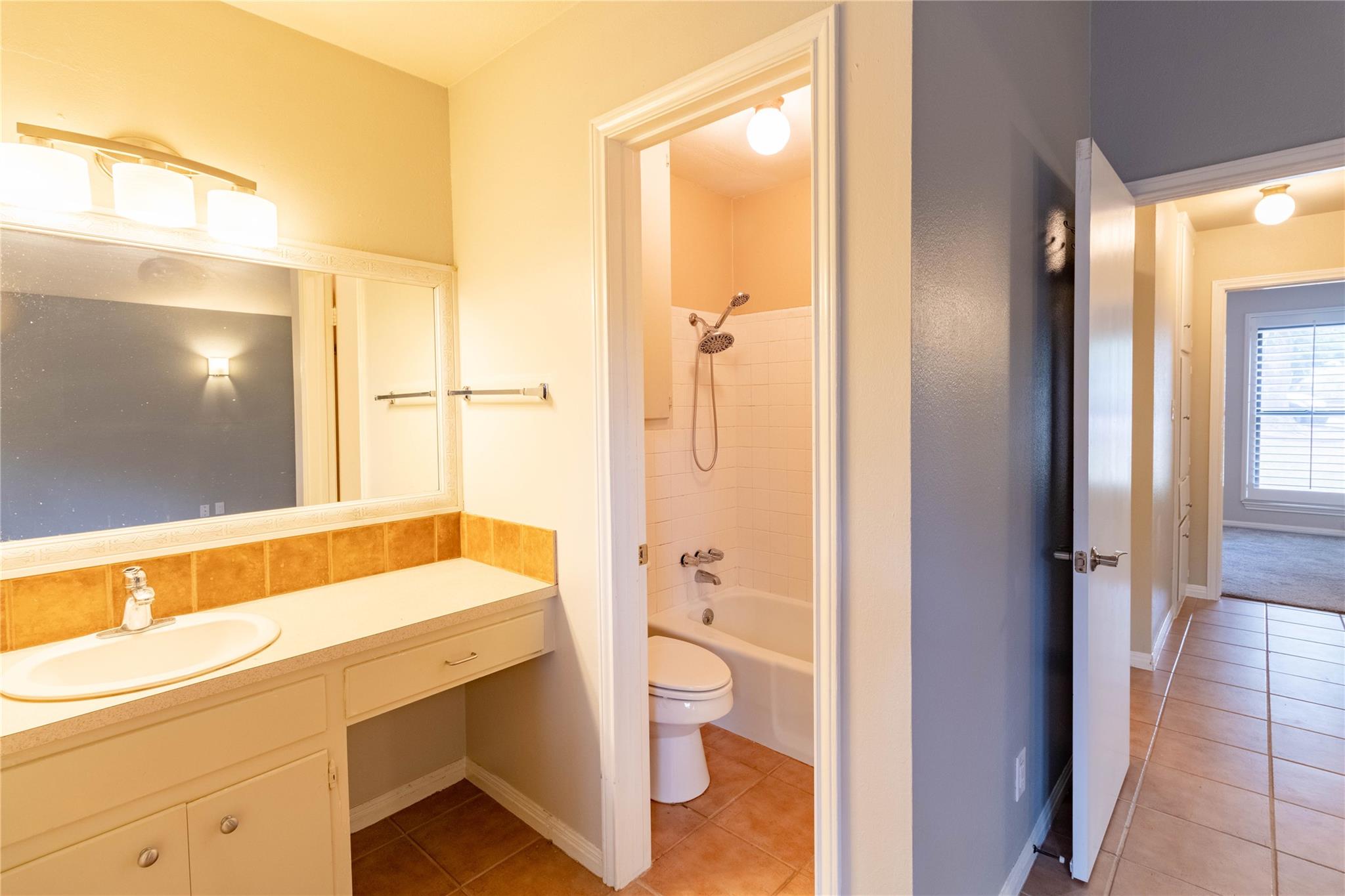 6103 Shadow Valley Dr # A, Austin, TX 78731