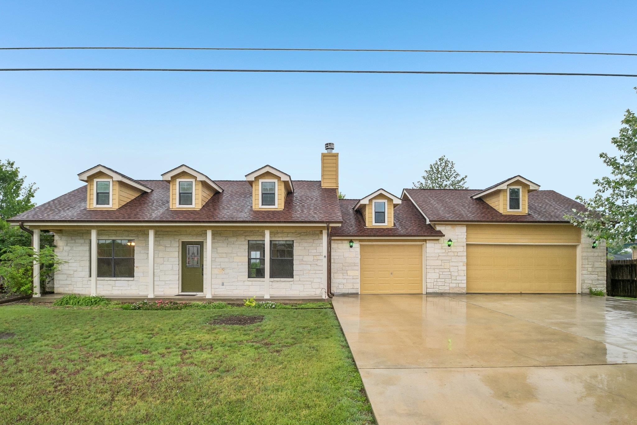 119 Hollys Way, San Marcos, TX 78666