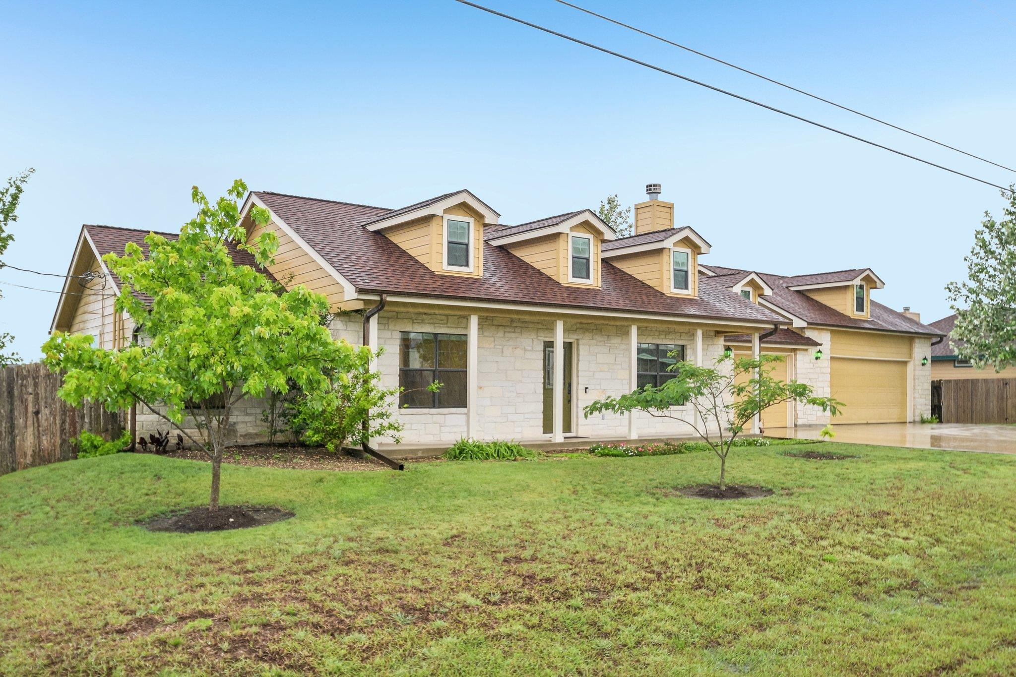 119 Hollys Way, San Marcos, TX 78666