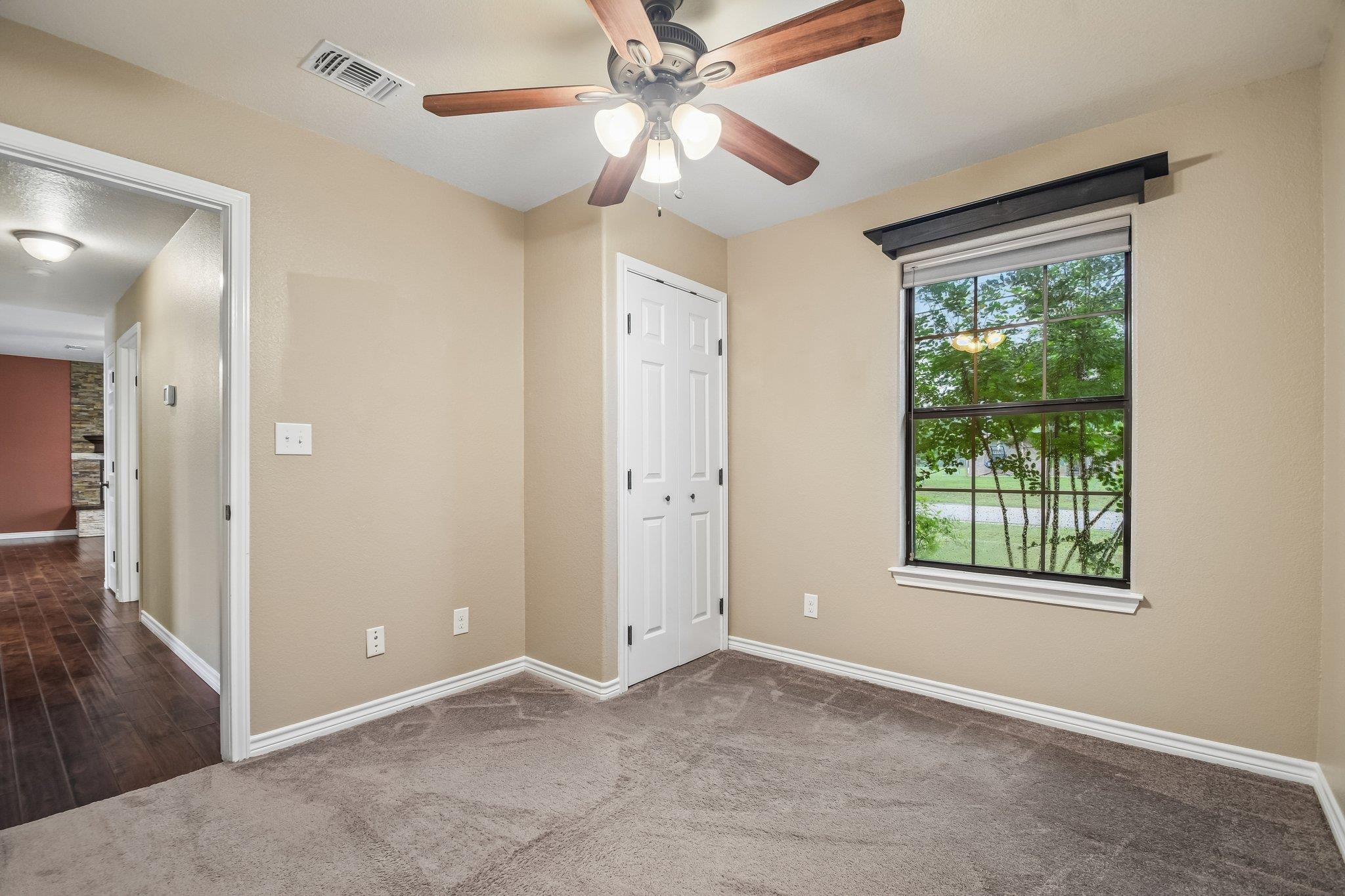 119 Hollys Way, San Marcos, TX 78666