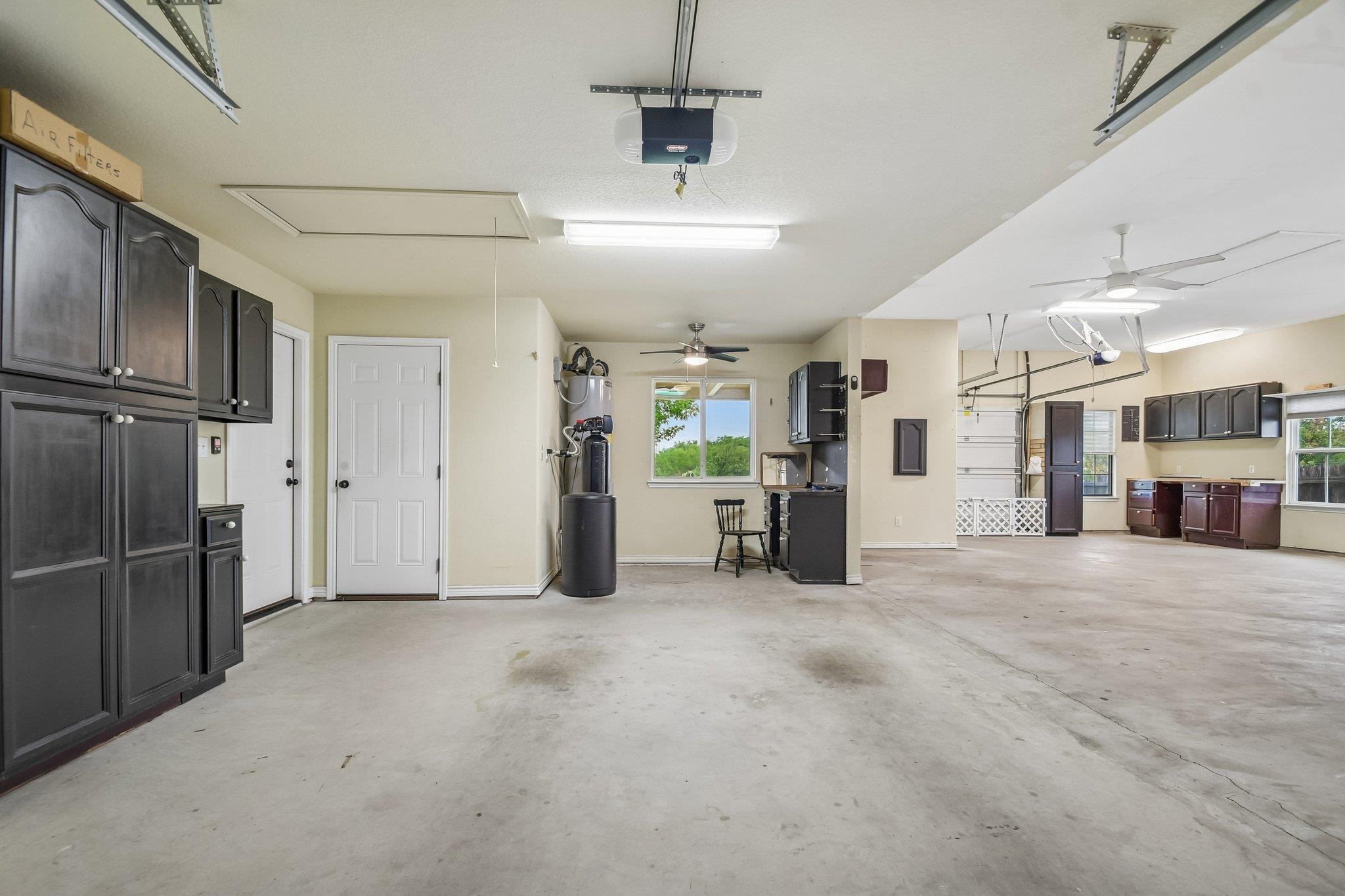 119 Hollys Way, San Marcos, TX 78666