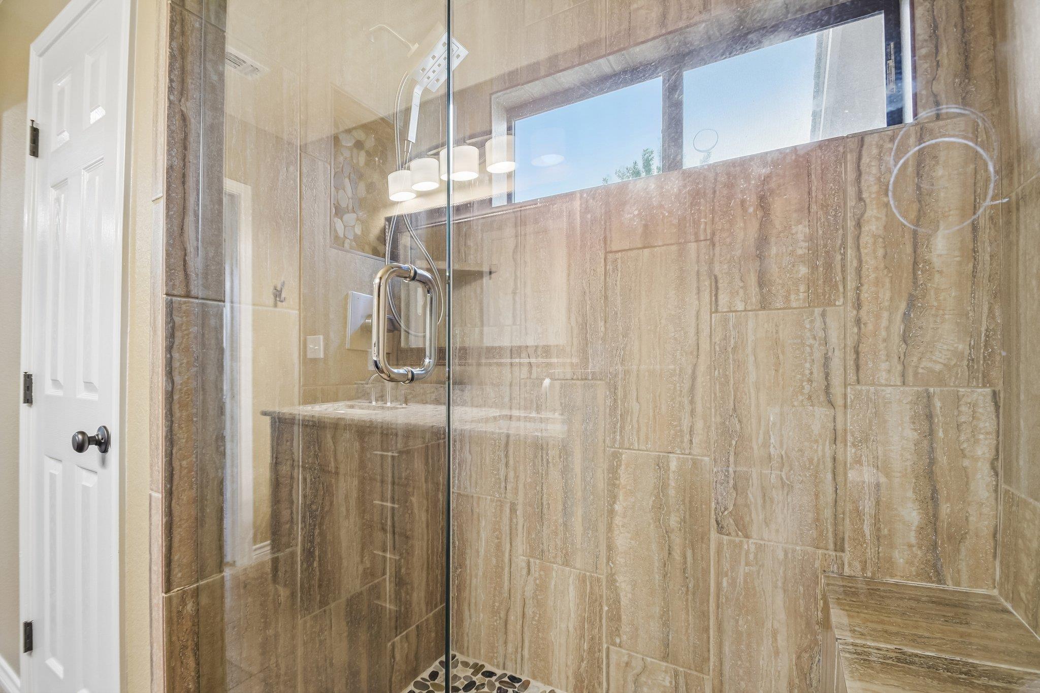 119 Hollys Way, San Marcos, TX 78666