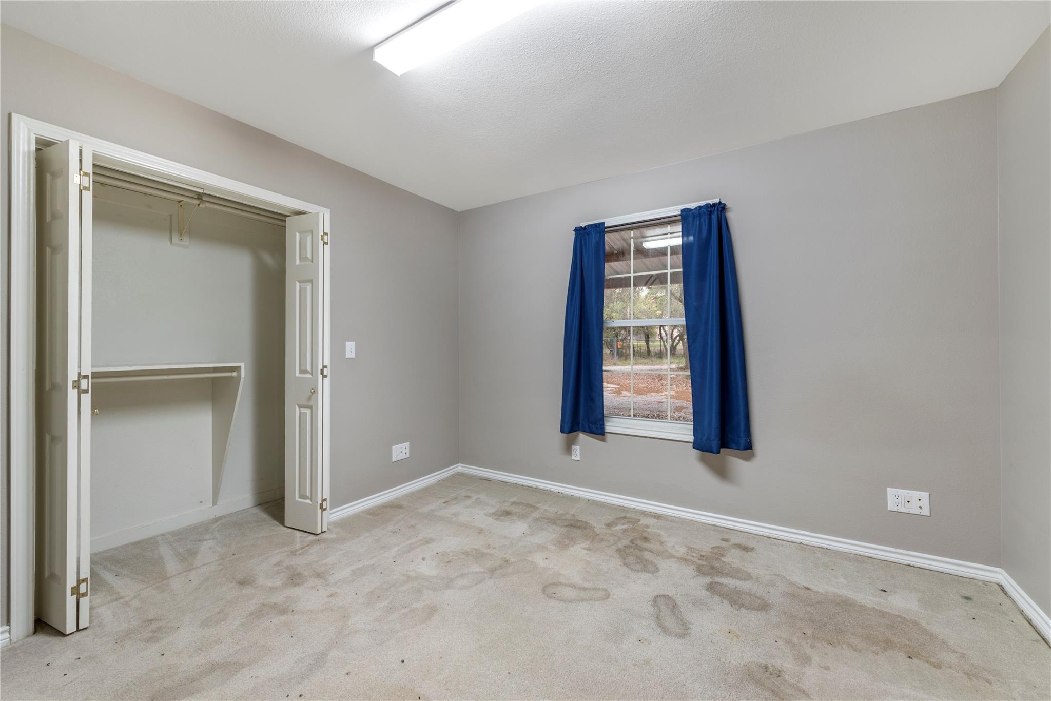 1050 Oak Grove Rd, Leander, TX 78641