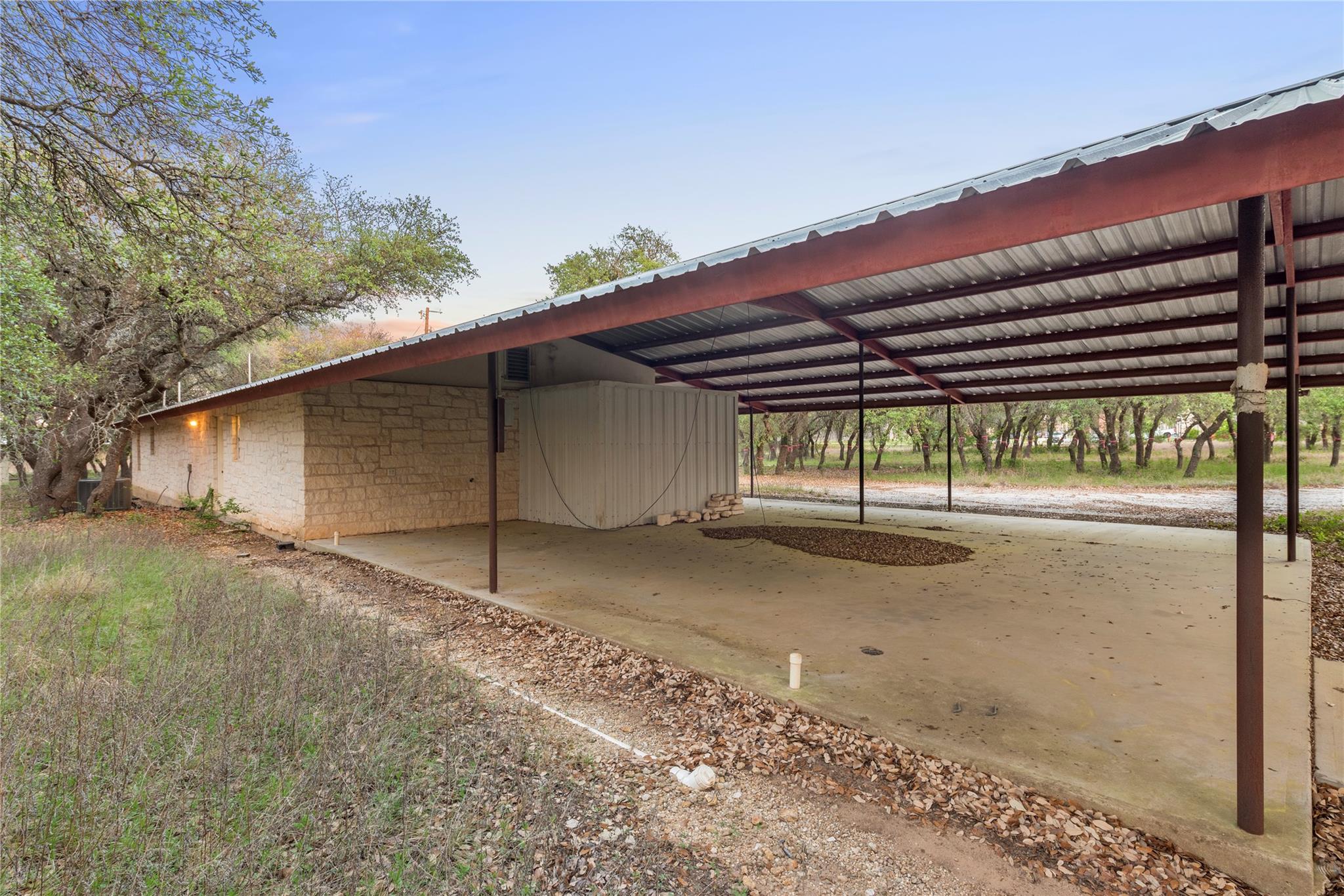 1050 Oak Grove Rd, Leander, TX 78641