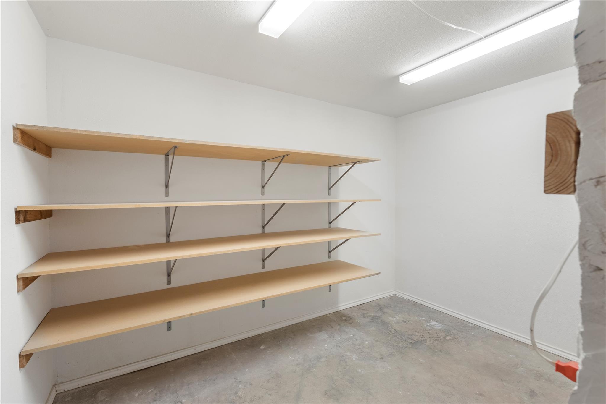 1050 Oak Grove Rd, Leander, TX 78641