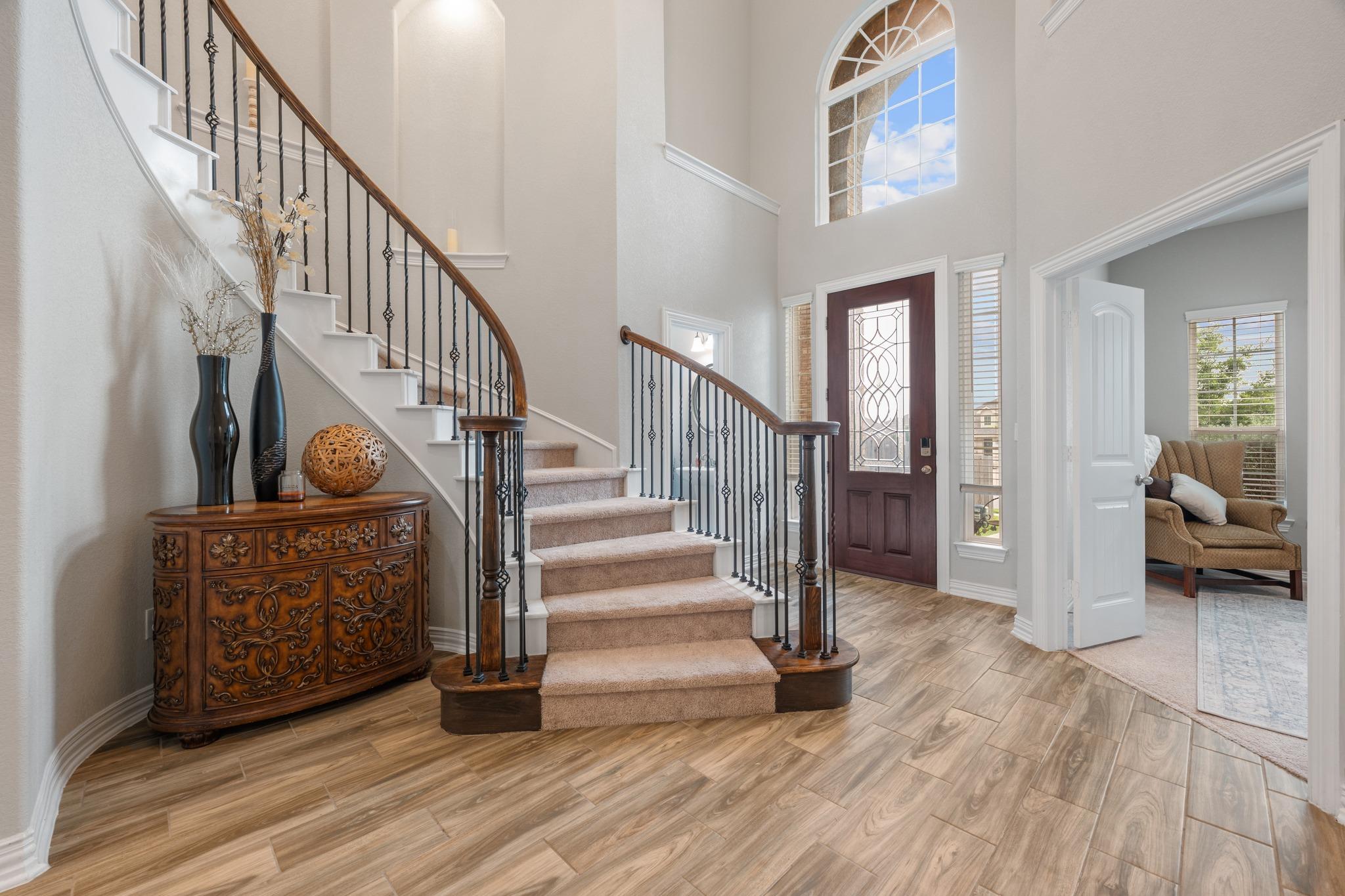 7513 Leonardo Dr, Round Rock, TX 78665