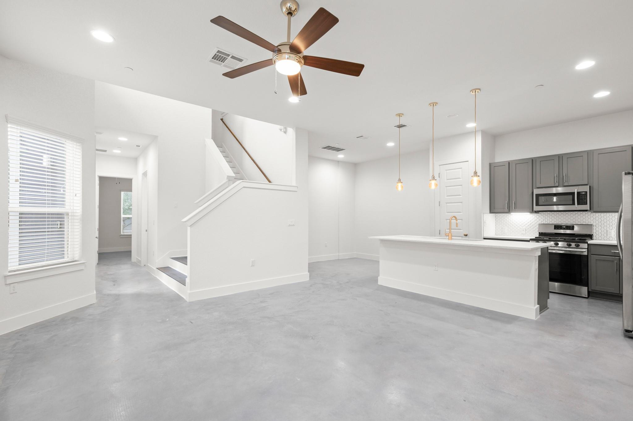 8922 Menchaca Rd # 701, Austin, TX 78748