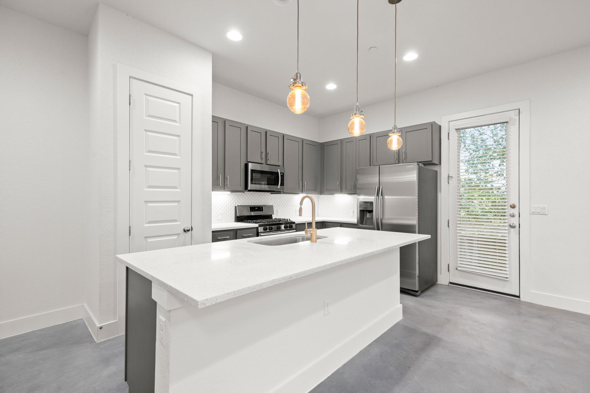 8922 Menchaca Rd # 701, Austin, TX 78748