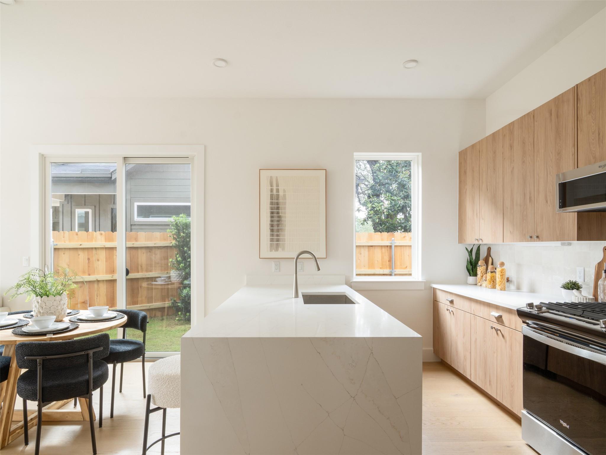 6409 Bradsher # B, Austin, TX 78745