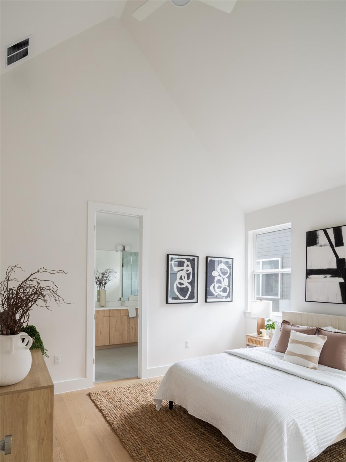 6409 Bradsher # B, Austin, TX 78745