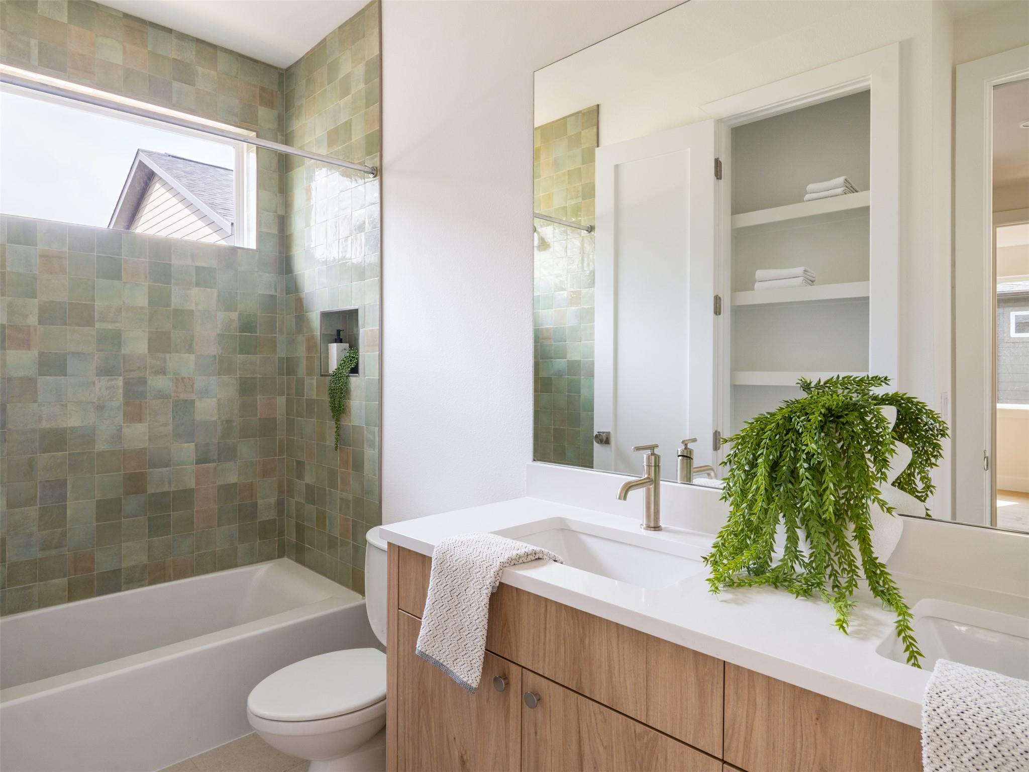 6409 Bradsher # B, Austin, TX 78745