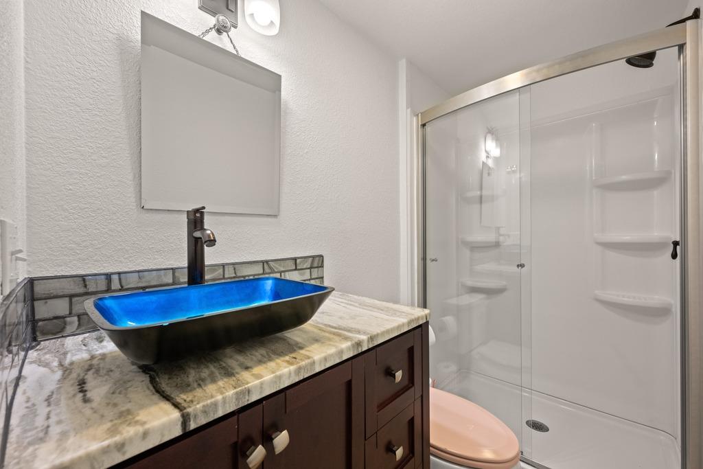 1169 W US Highway 290, Johnson City, TX 78636