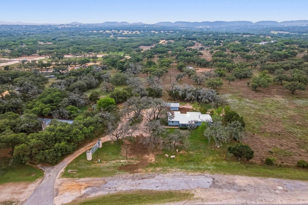 1169 W US Highway 290, Johnson City, TX 78636