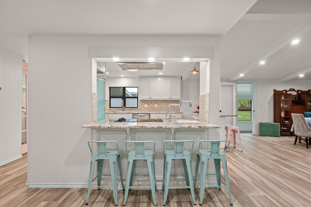 1169 W US Highway 290, Johnson City, TX 78636