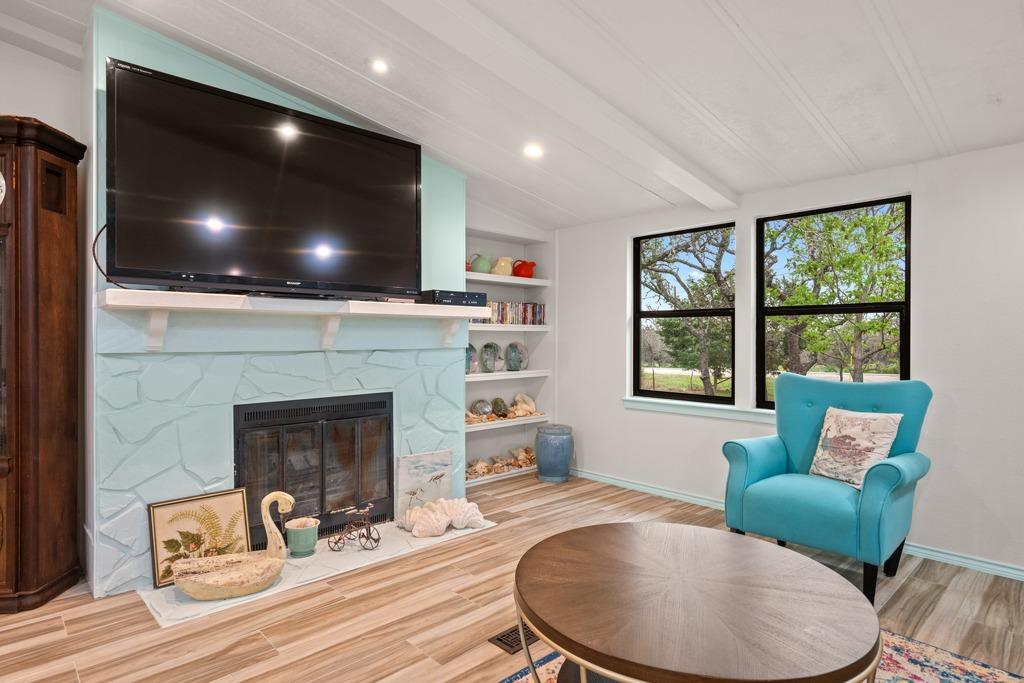 1169 W US Highway 290, Johnson City, TX 78636