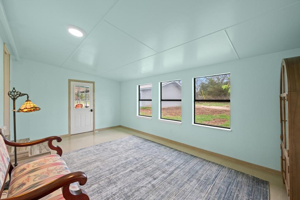 1169 W US Highway 290, Johnson City, TX 78636