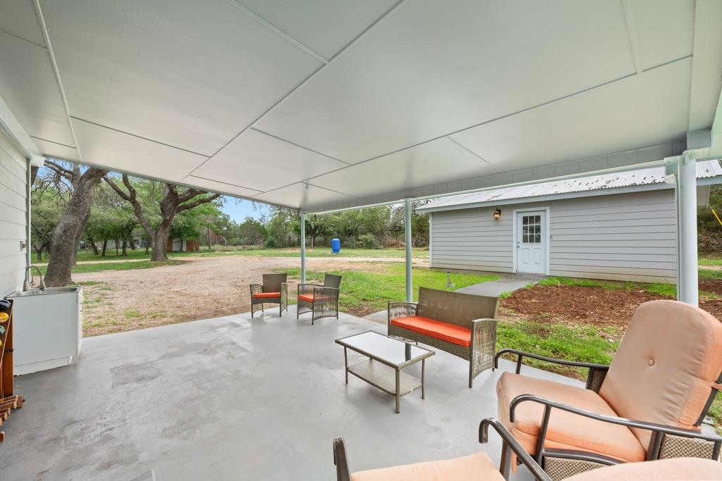 1169 W US Highway 290, Johnson City, TX 78636