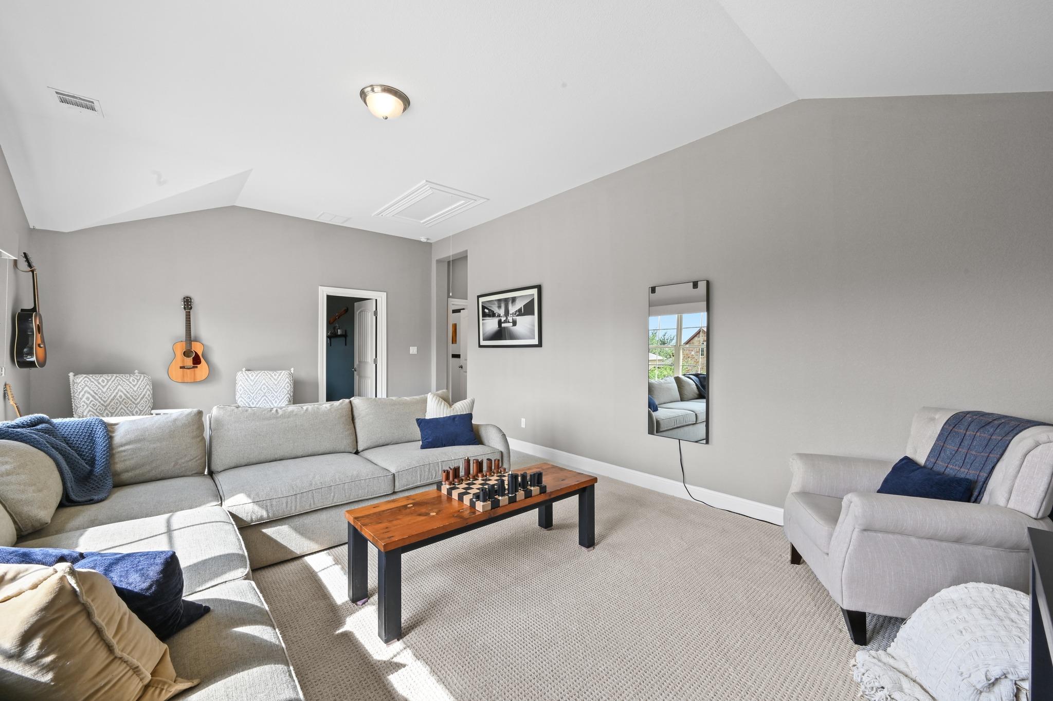 16032 La Rosa Dr, Austin, TX 78738