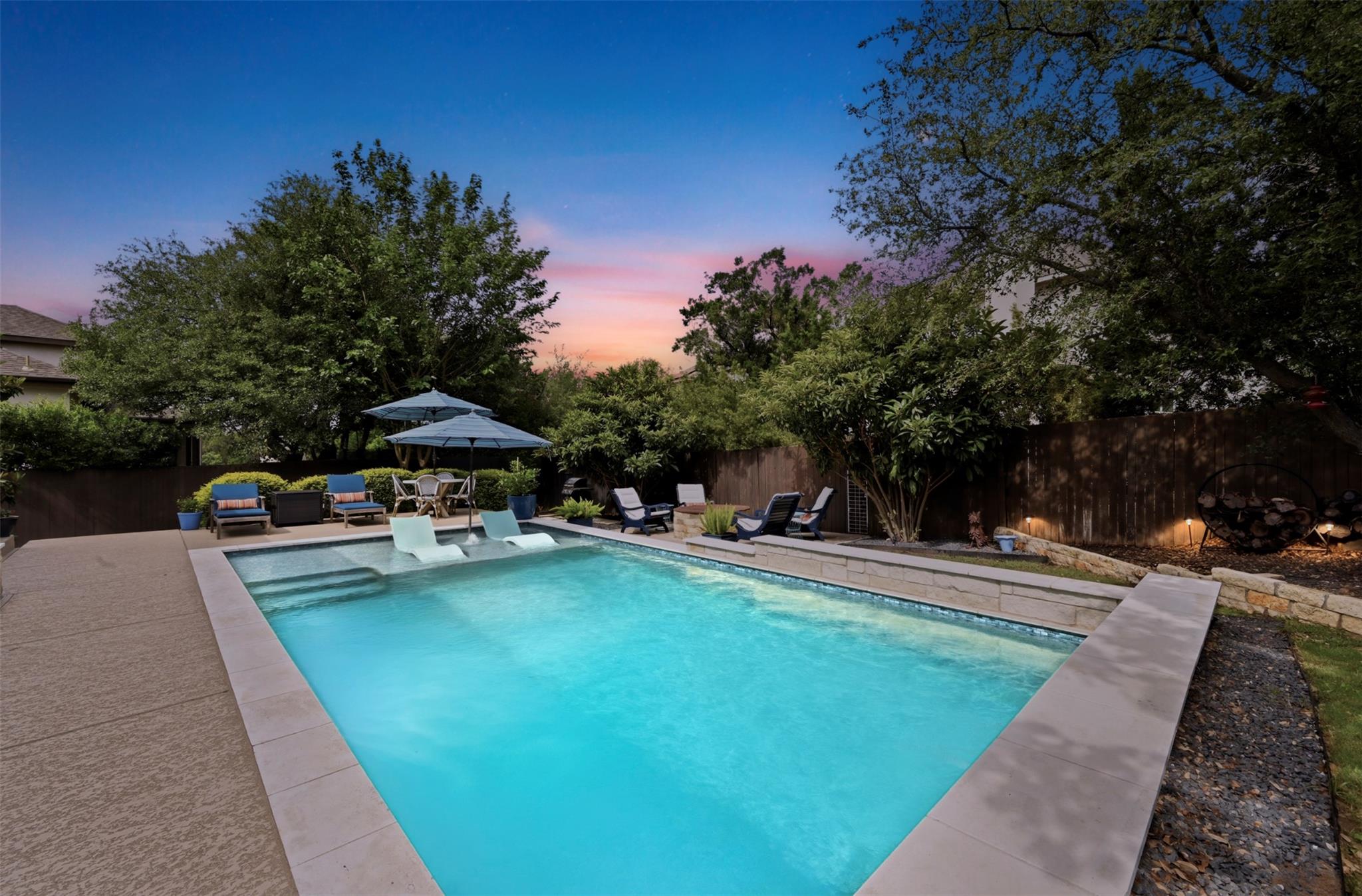 16032 La Rosa Dr, Austin, TX 78738