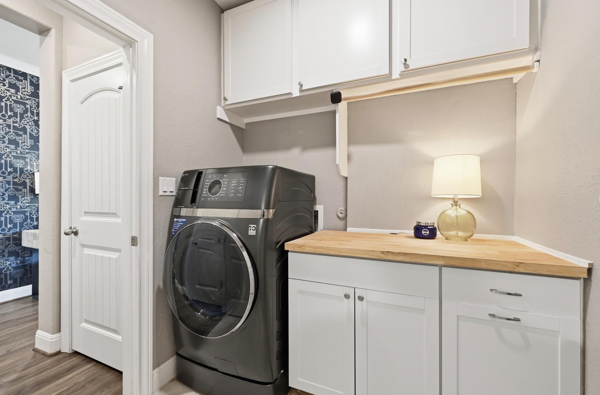 16032 La Rosa Dr, Austin, TX 78738