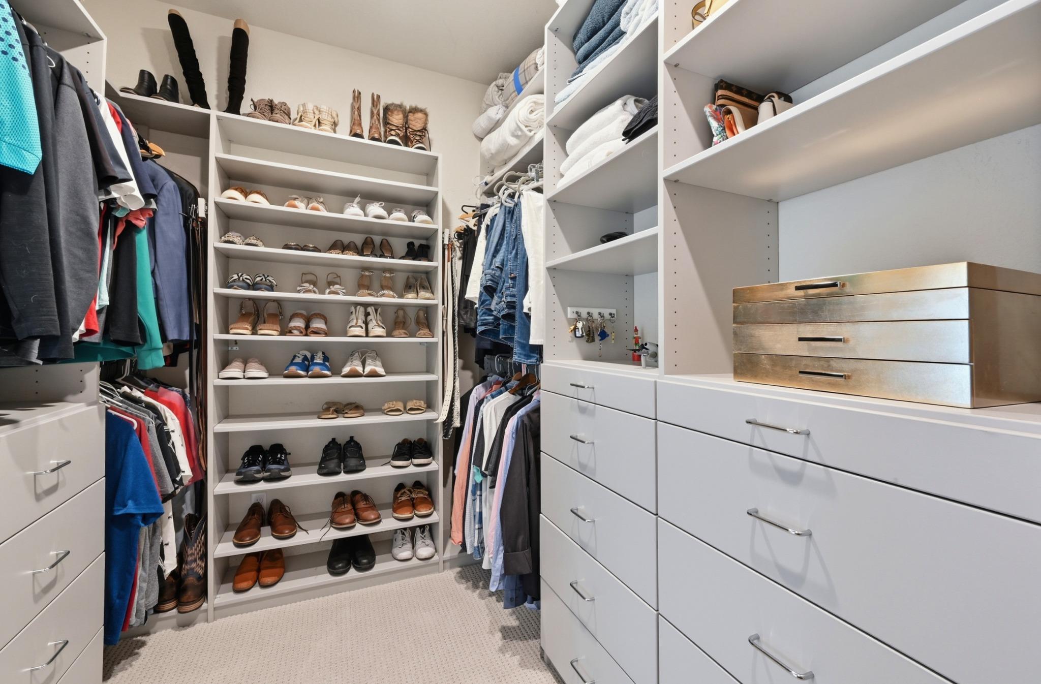 16032 La Rosa Dr, Austin, TX 78738