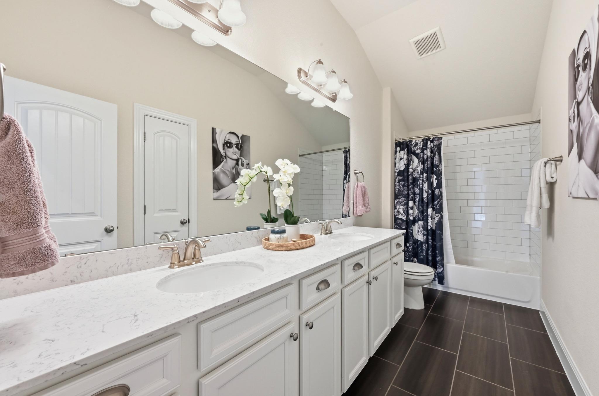 16032 La Rosa Dr, Austin, TX 78738