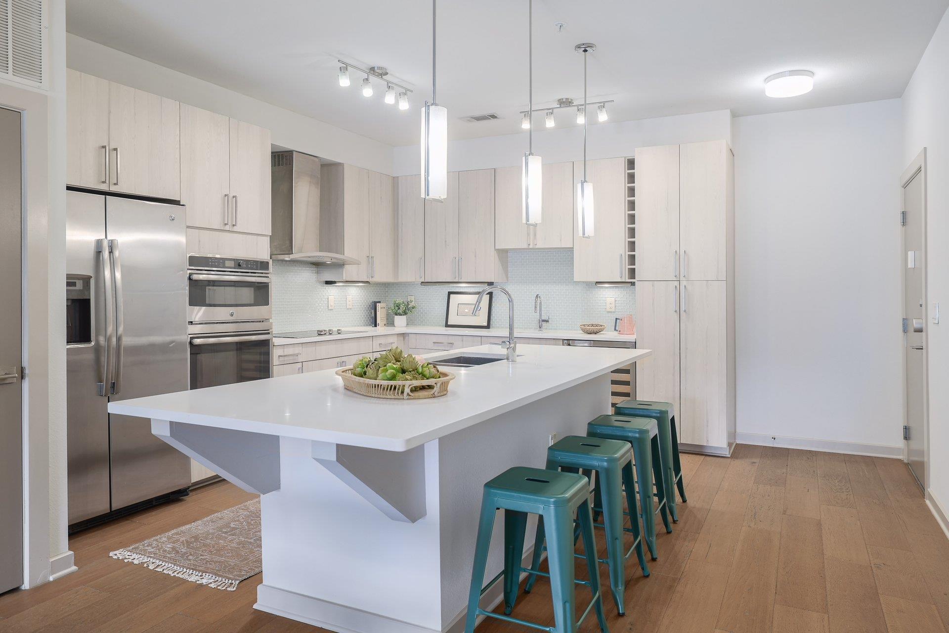 3600 S Lamar Blvd # 100, Austin, TX 78704