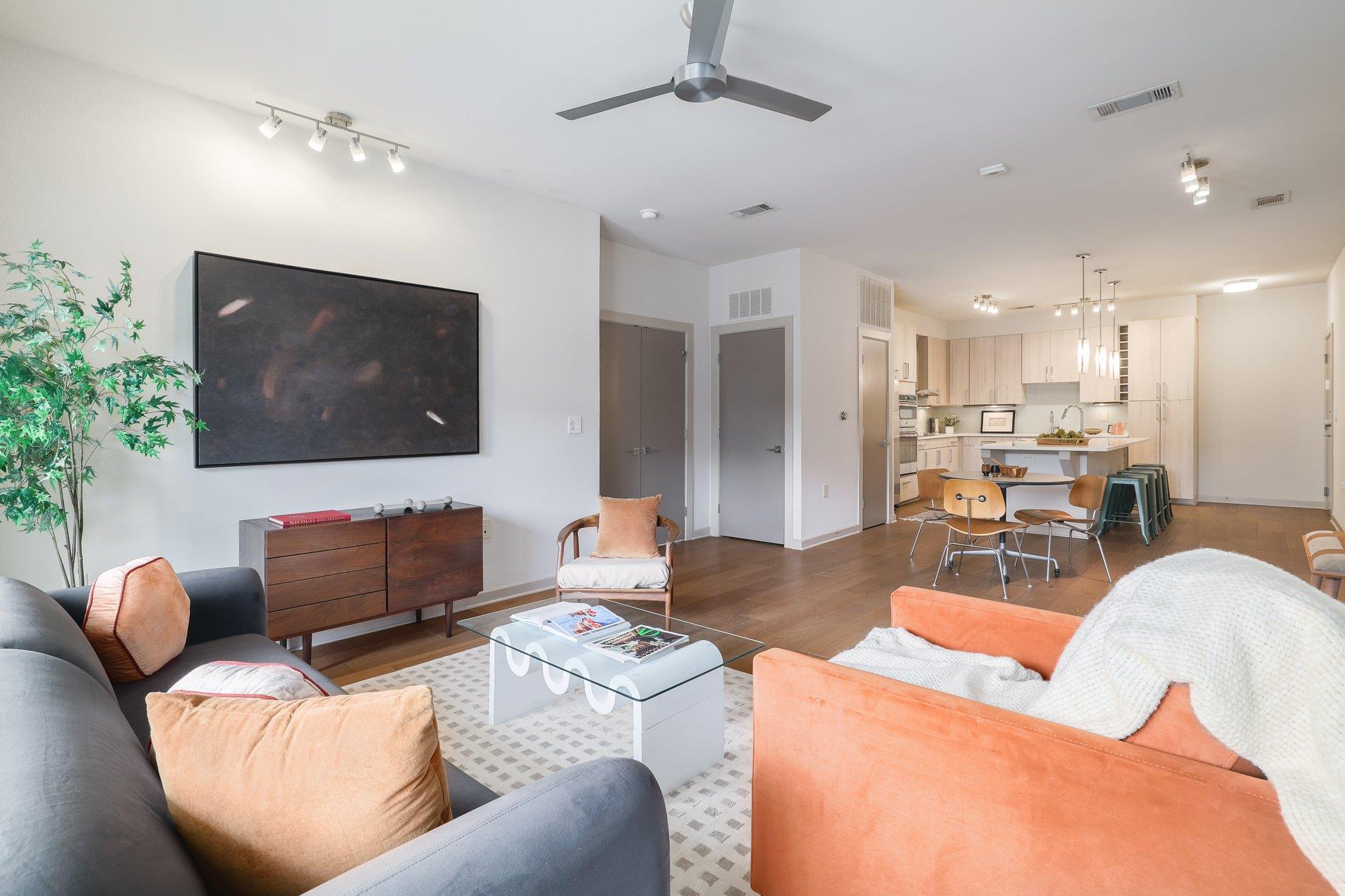 3600 S Lamar Blvd # 100, Austin, TX 78704