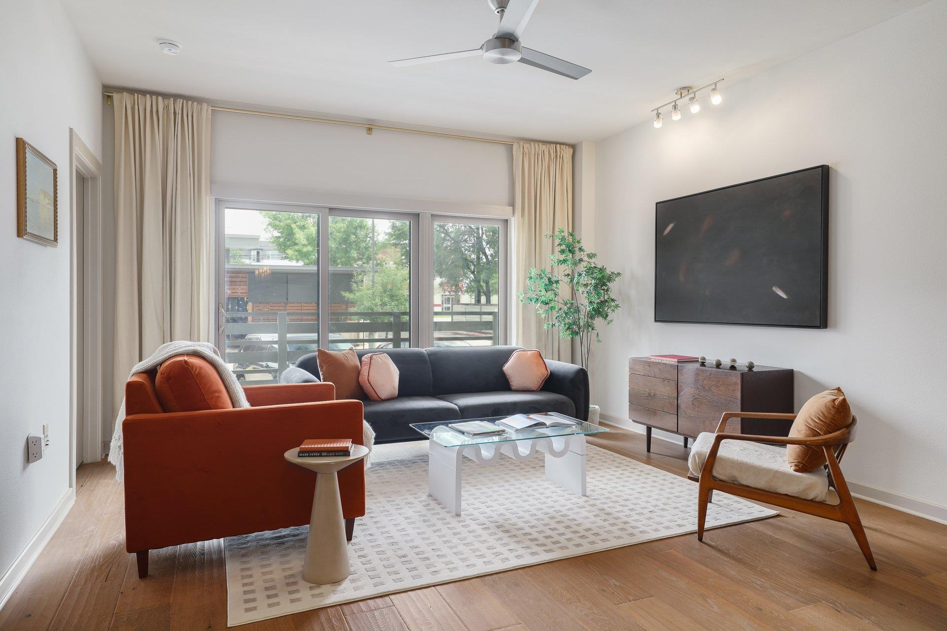 3600 S Lamar Blvd # 100, Austin, TX 78704