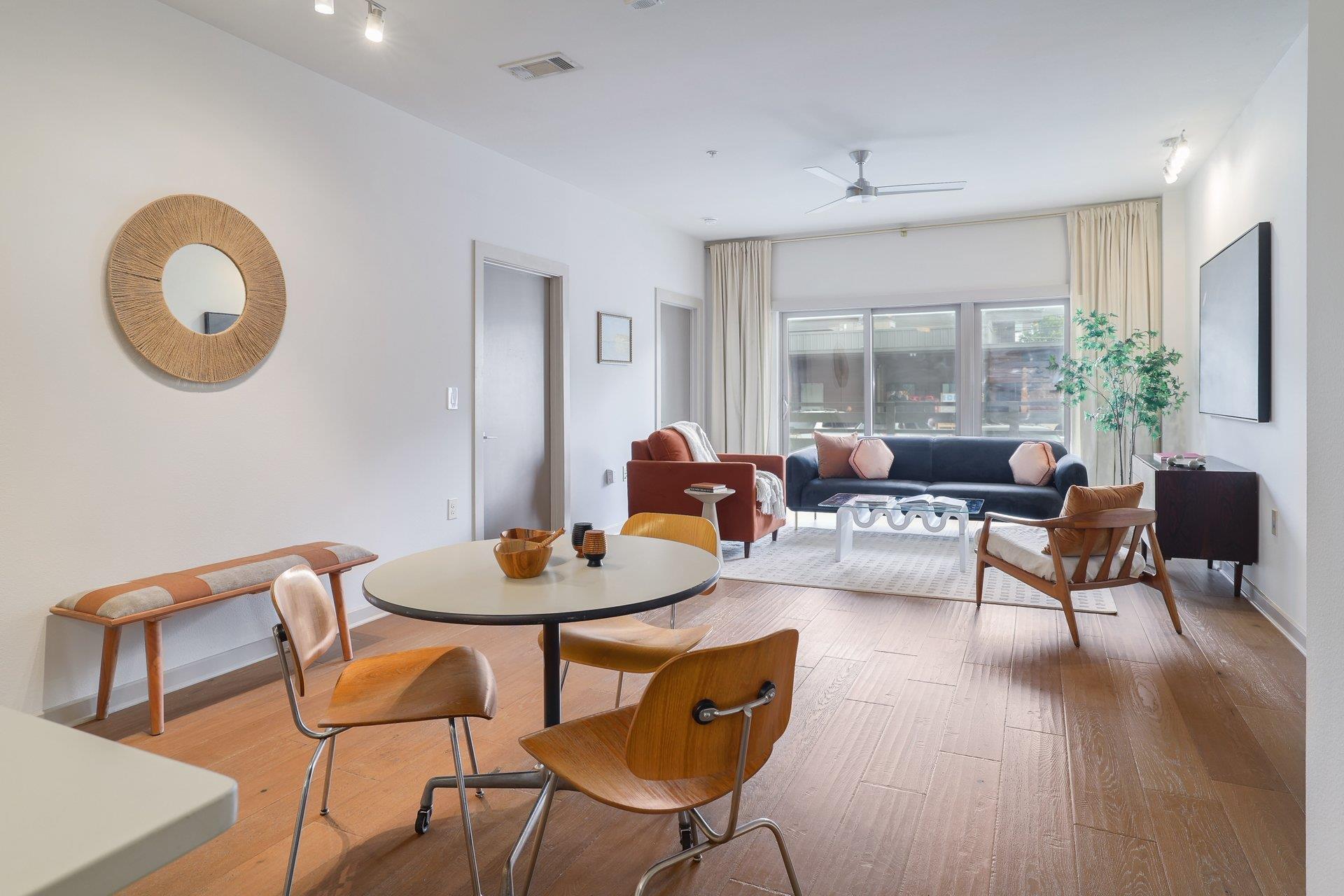 3600 S Lamar Blvd # 100, Austin, TX 78704