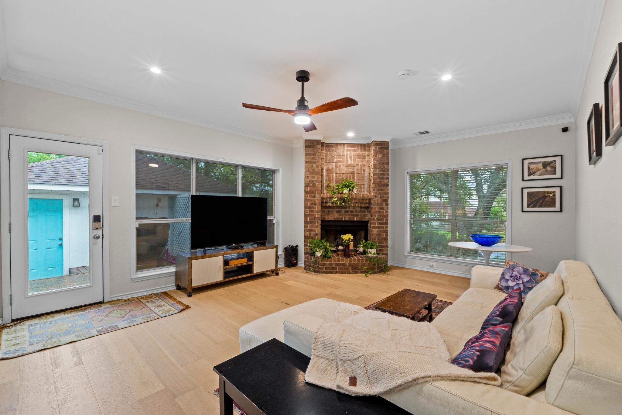 6300 Needham Ln, Austin, TX 78739