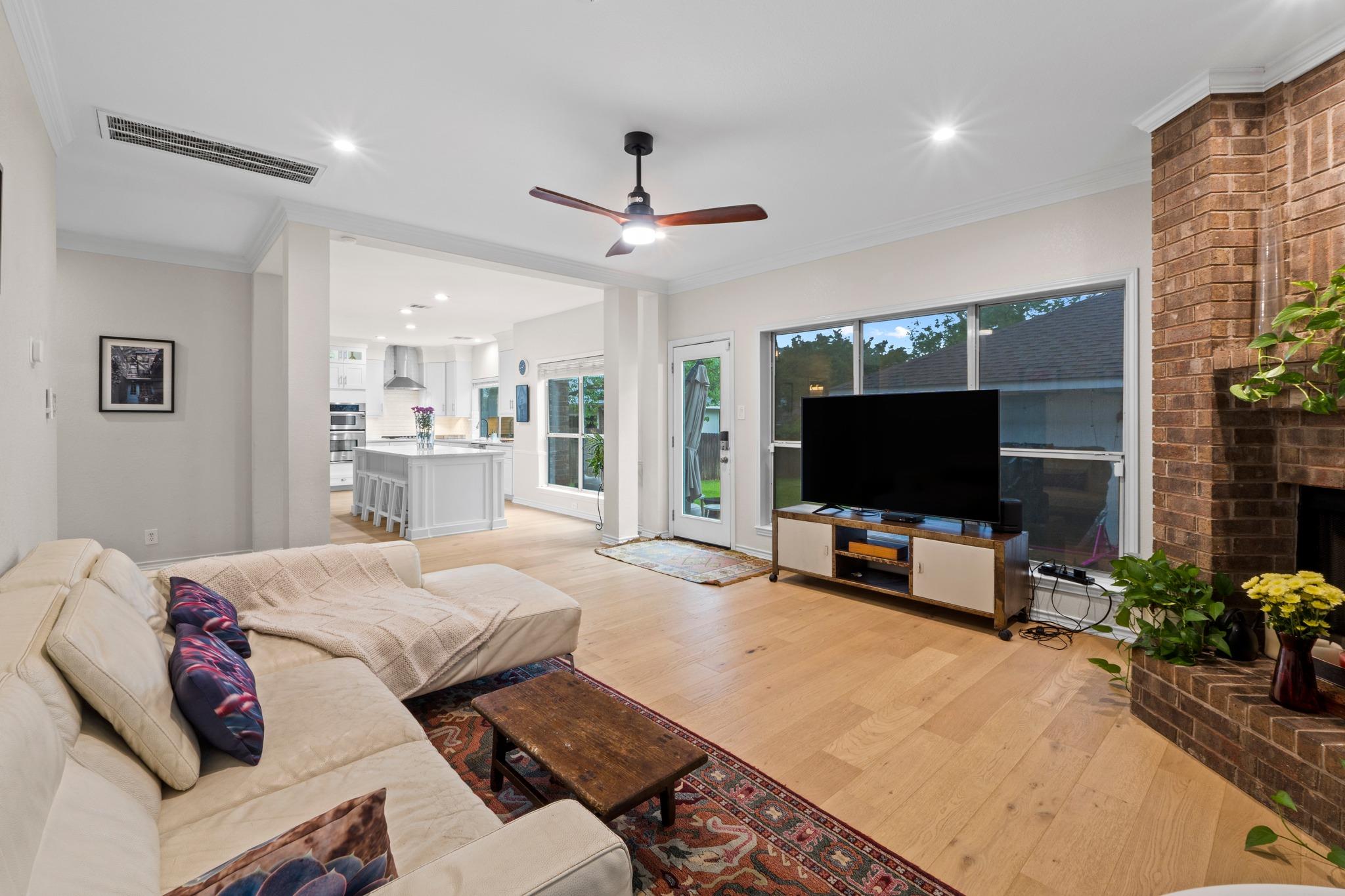 6300 Needham Ln, Austin, TX 78739