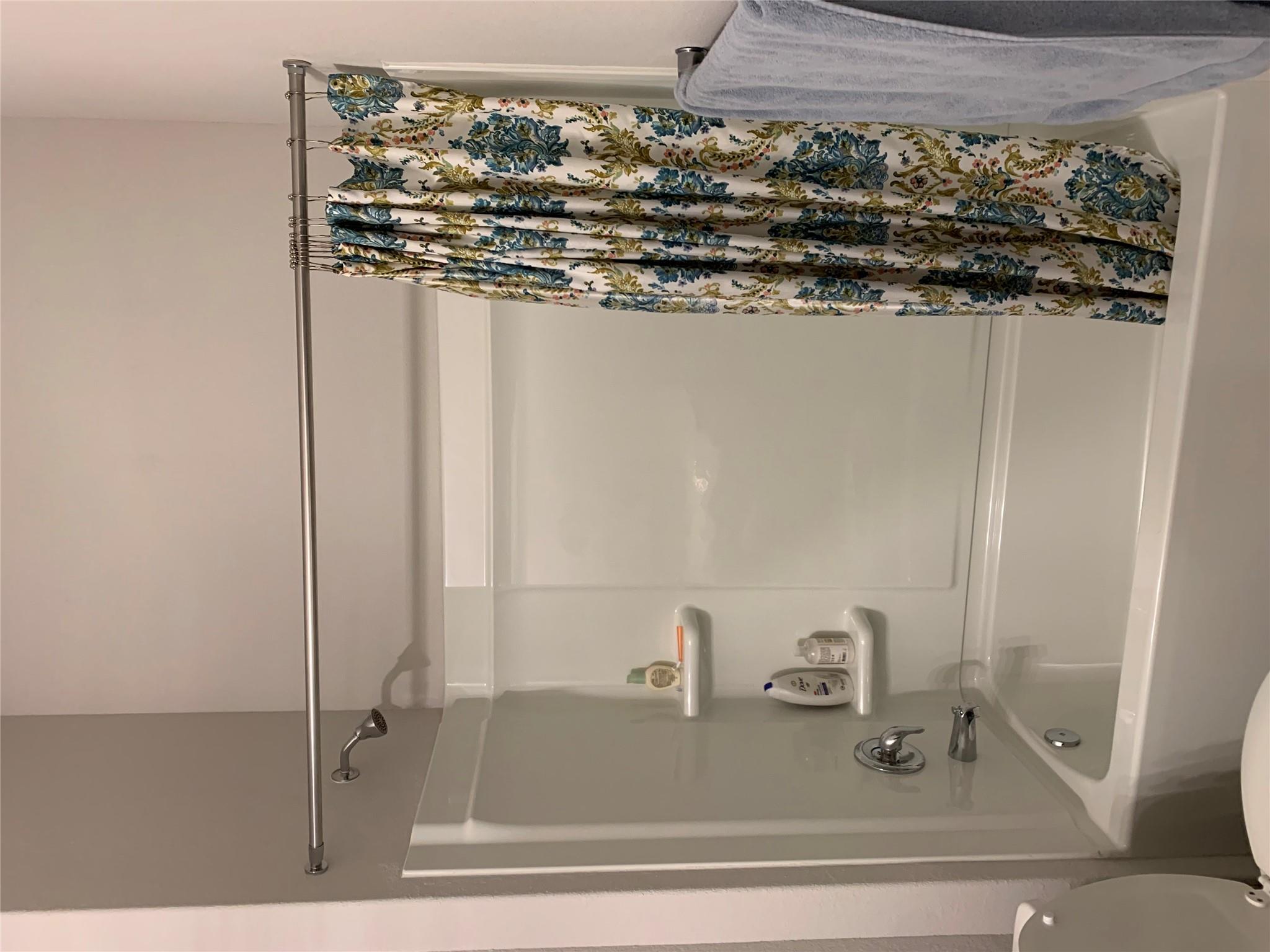 2420 Danbury Ln, Leander, TX 78641