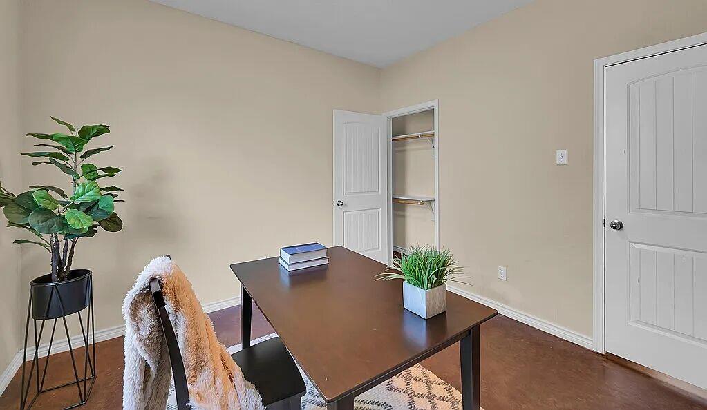 137 Flat Creek Dr, Robinson, TX 76706