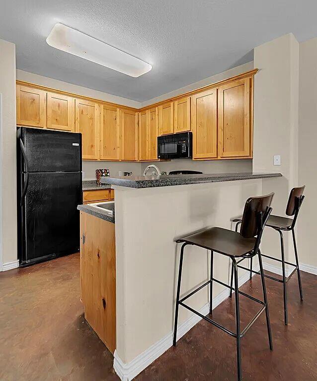 137 Flat Creek Dr, Robinson, TX 76706