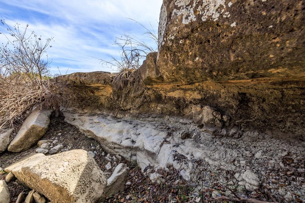 203 Rheingold School Rd, Fredericksburg, TX 78624