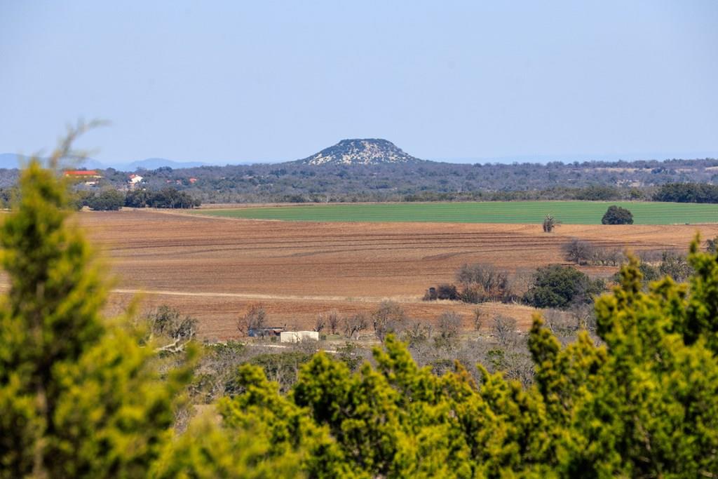 203 Rheingold School Rd, Fredericksburg, TX 78624