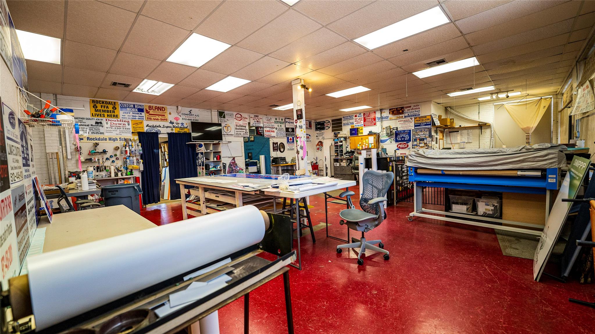 139 W Cameron Ave, Rockdale, TX 76567