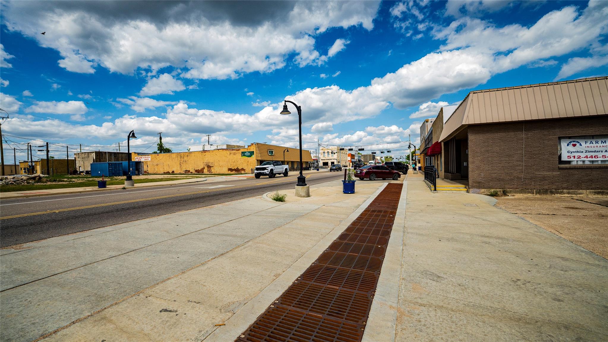 139 W Cameron Ave, Rockdale, TX 76567