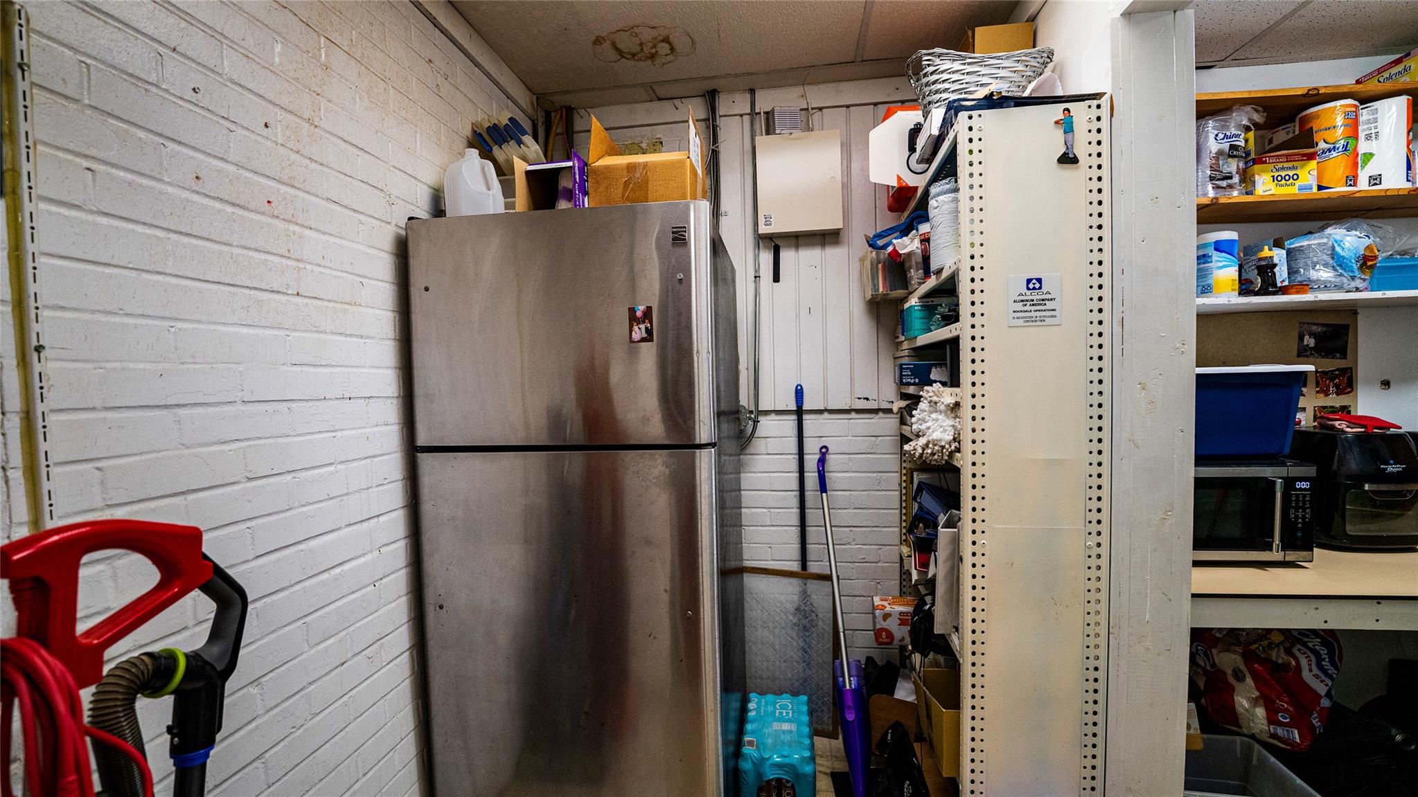 139 W Cameron Ave, Rockdale, TX 76567