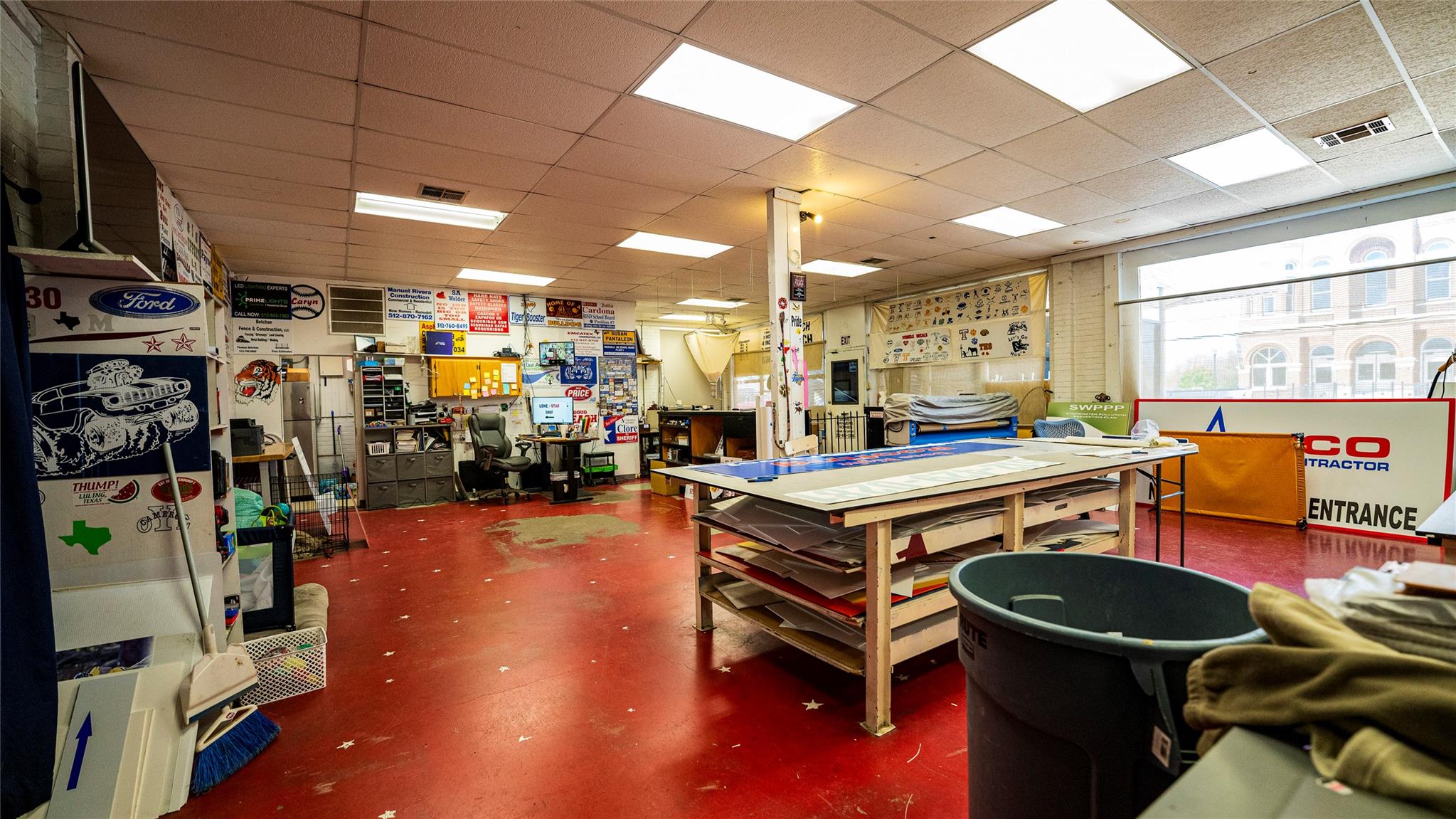 139 W Cameron Ave, Rockdale, TX 76567