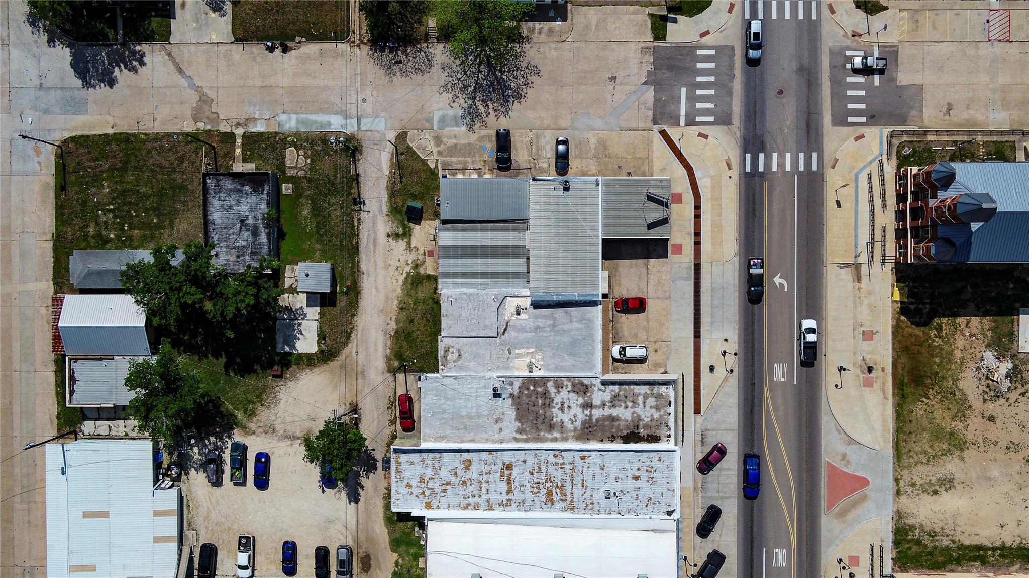 139 W Cameron Ave, Rockdale, TX 76567