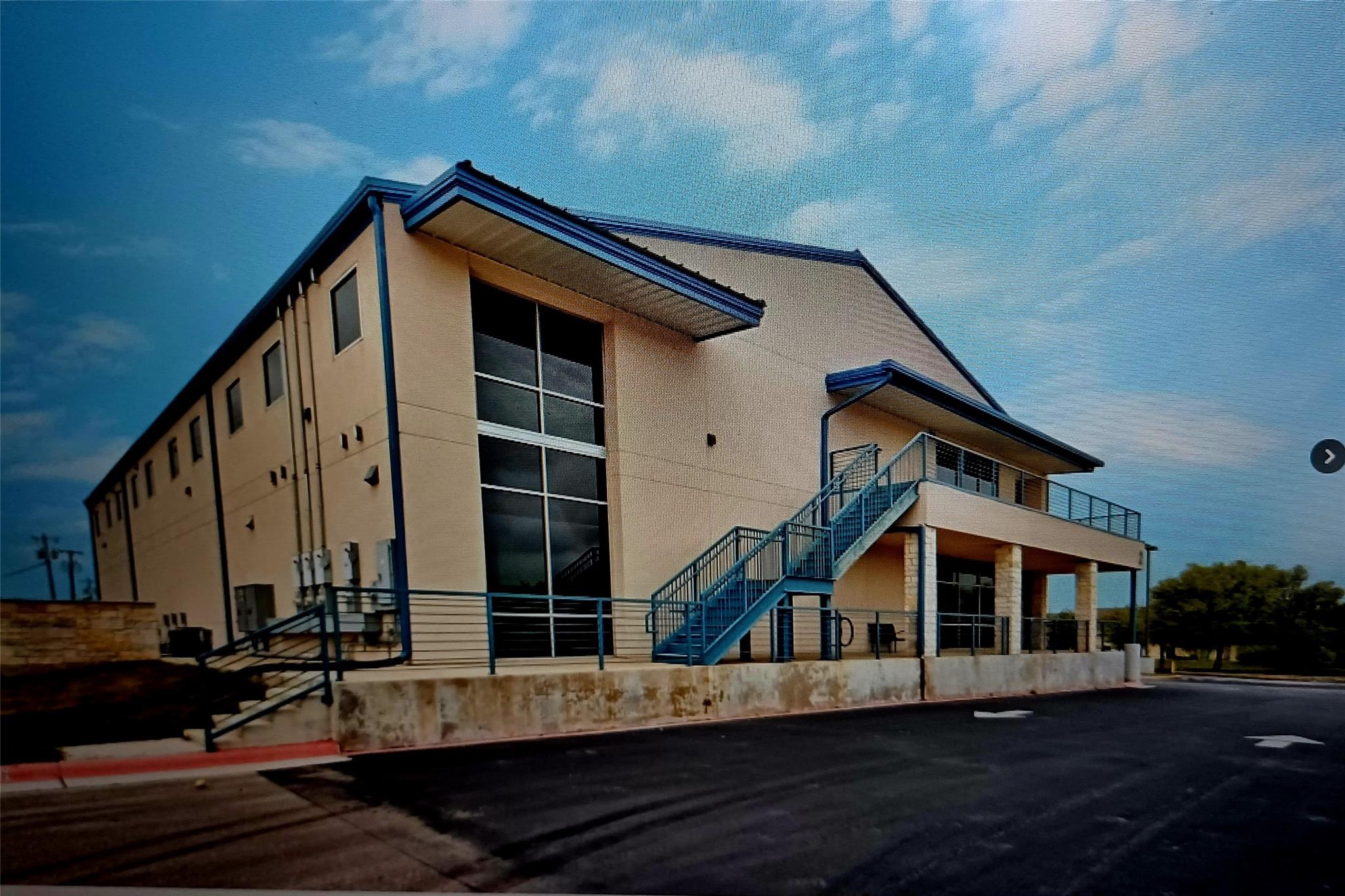 2050 Double Creek Drive # 120, Round Rock, TX 78664