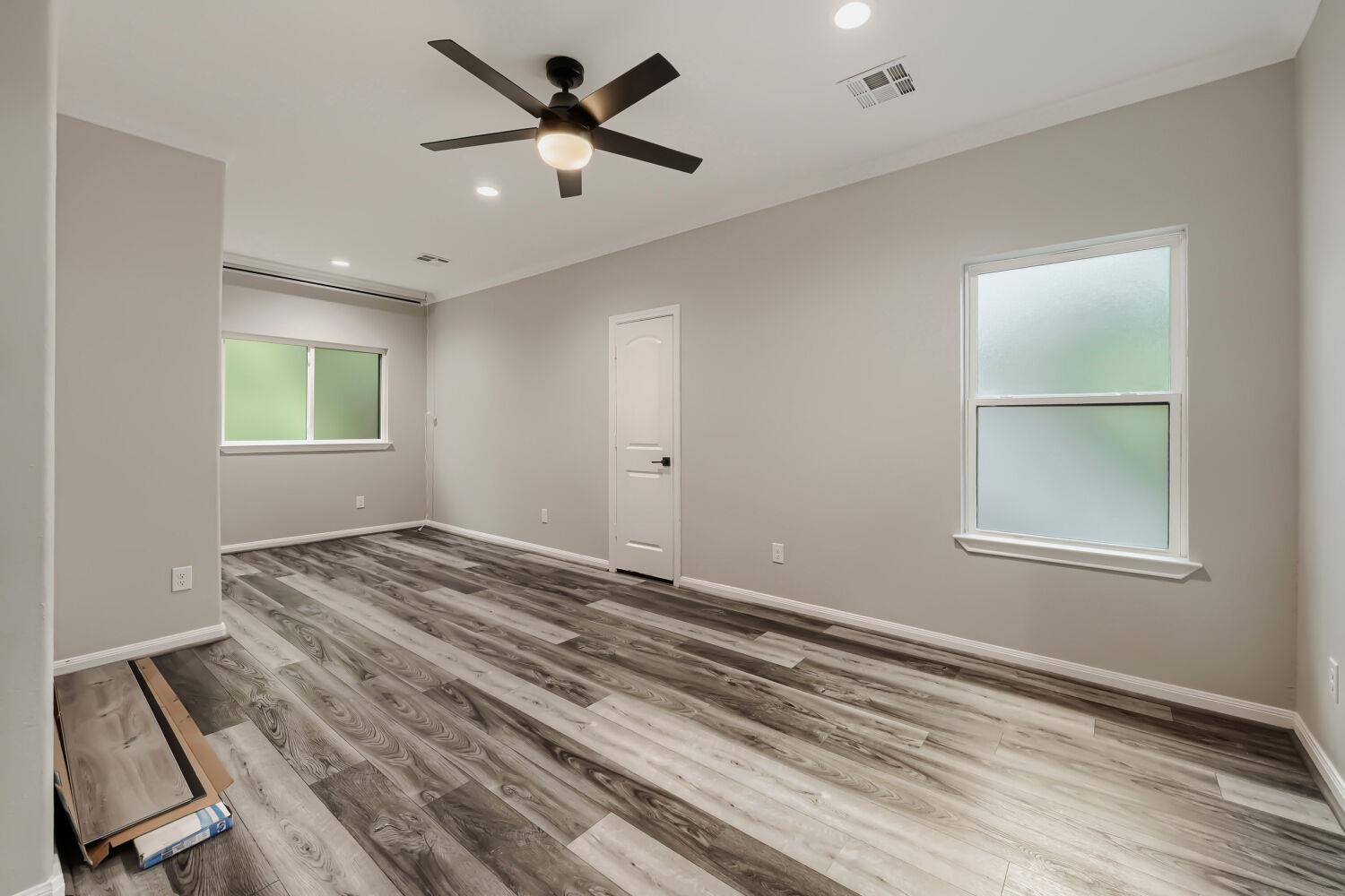 11715 Creek View Ln, Conroe, TX 77385