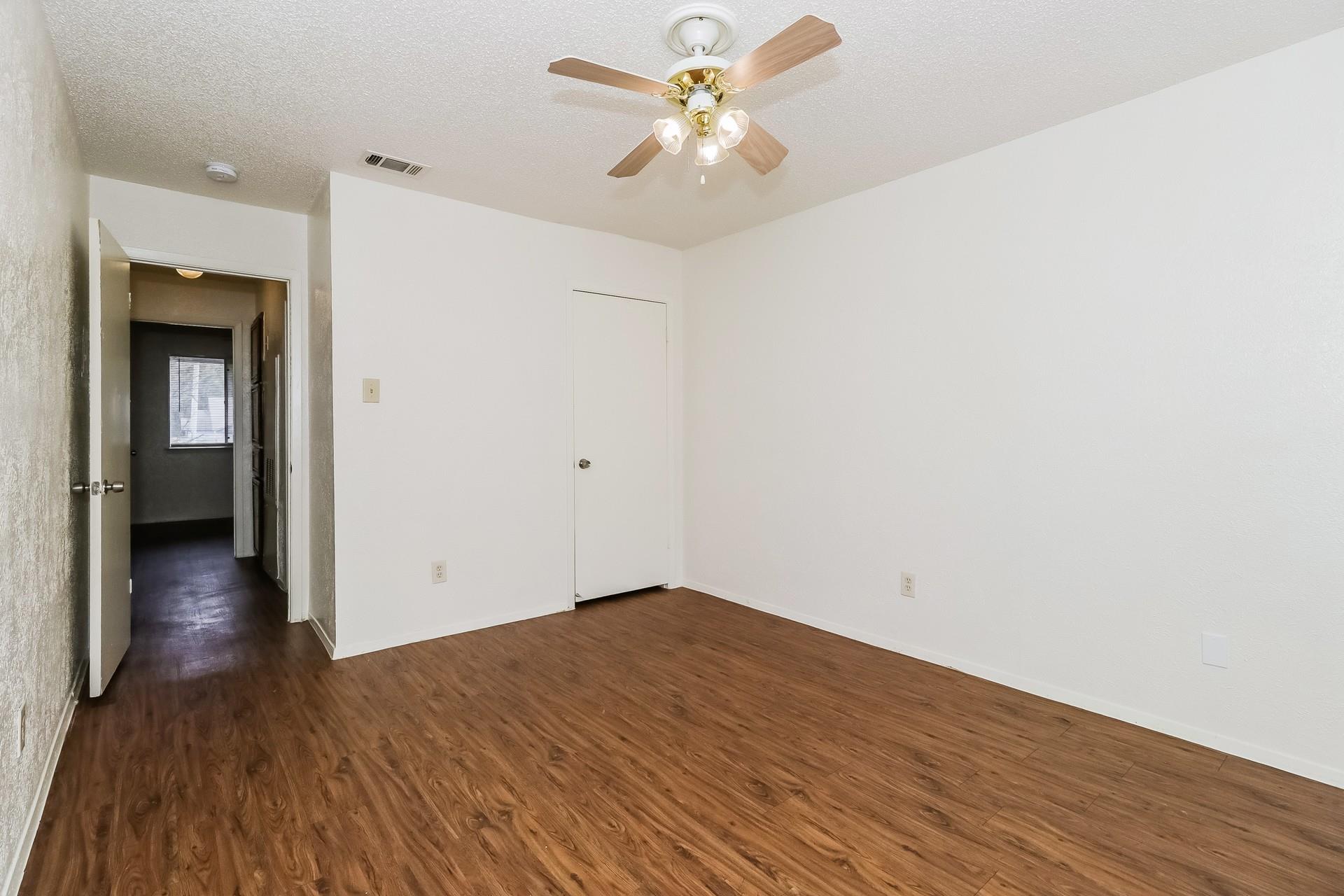 323 W William Cannon Dr # B, Austin, TX 78745