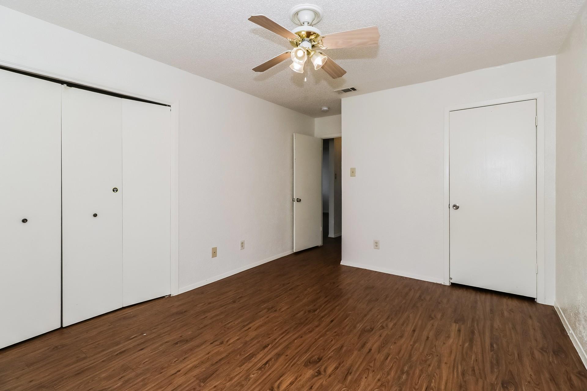 323 W William Cannon Dr # B, Austin, TX 78745